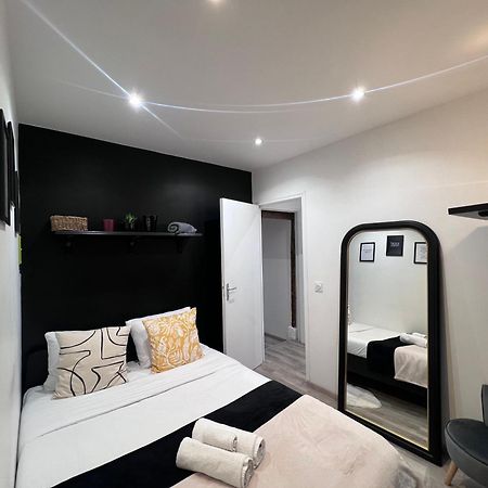 Home Sweet Home Batignolles 1 Bedroom - N37 Parigi Esterno foto