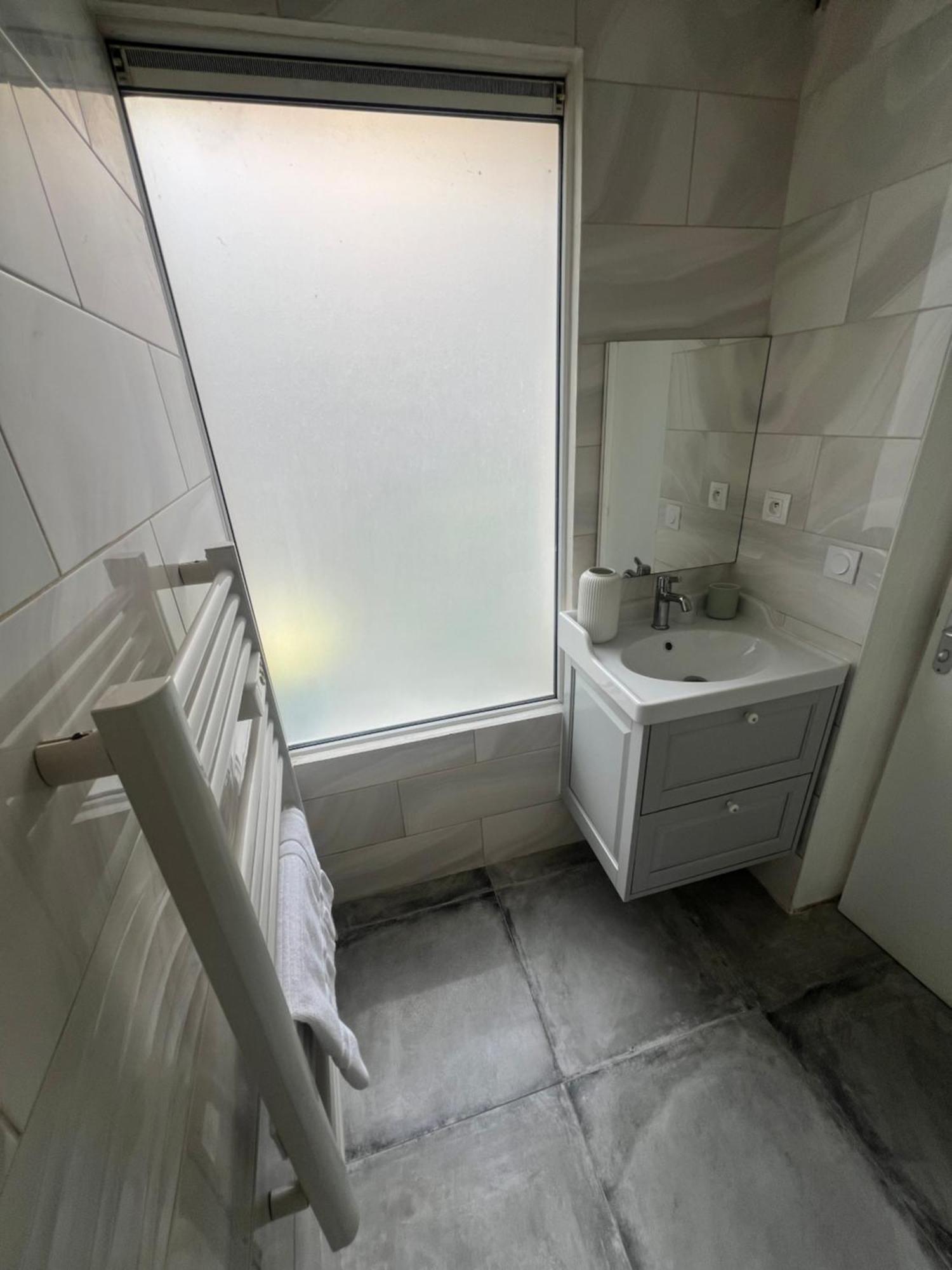 Home Sweet Home Batignolles 1 Bedroom - N37 Parigi Esterno foto