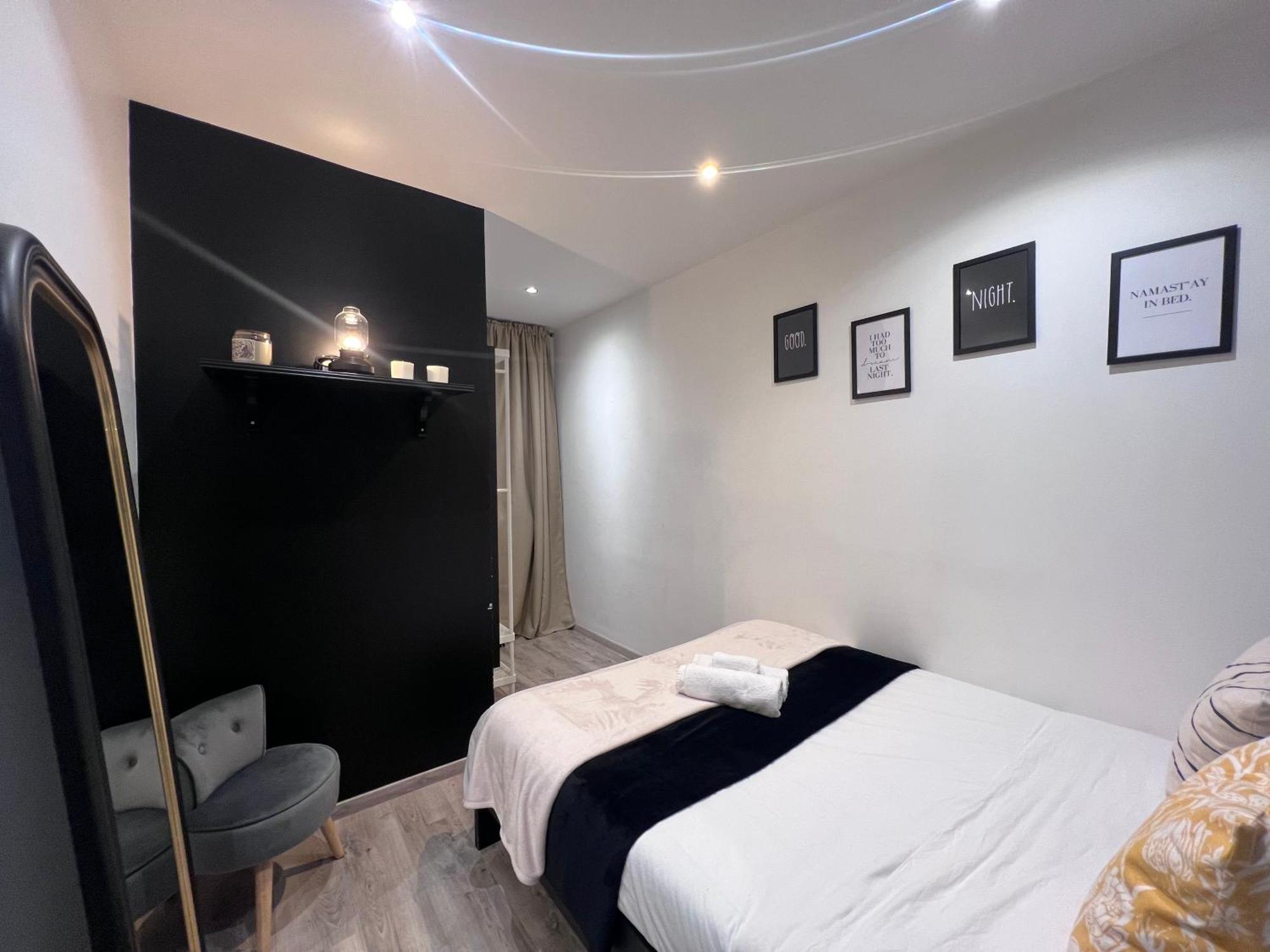 Home Sweet Home Batignolles 1 Bedroom - N37 Parigi Esterno foto